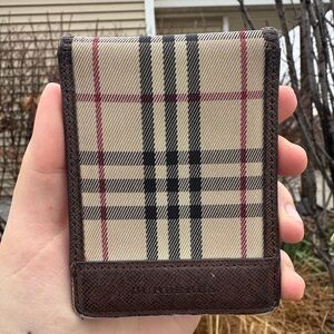 Burberry Checkered Card Holder in Beige and Brown